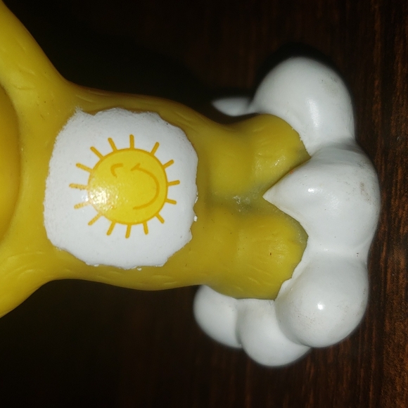 2 Care Bear figurines - Picture 4 of 8